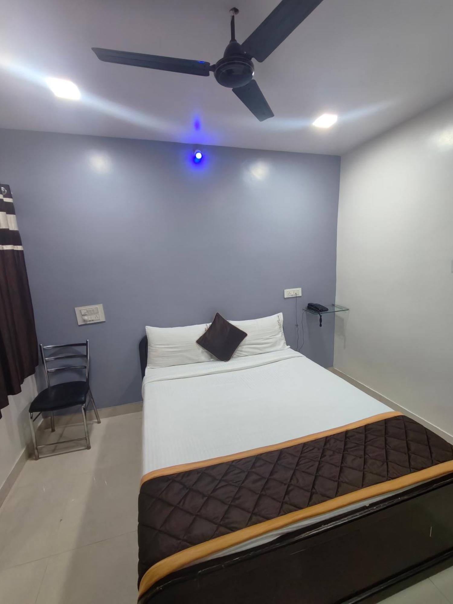 Hotel Golden Arch Bangalore Exterior foto